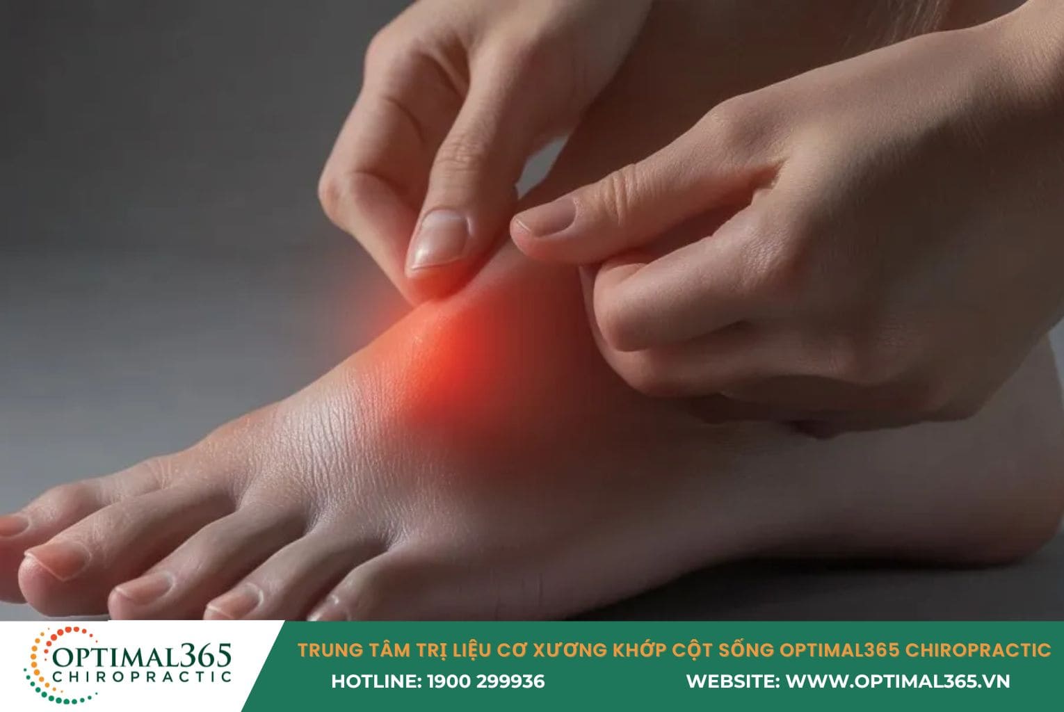 Cảm giác tê bì châm chích ở bàn chân là triệu chứng đi kèm nguy hiểm của đau lưng